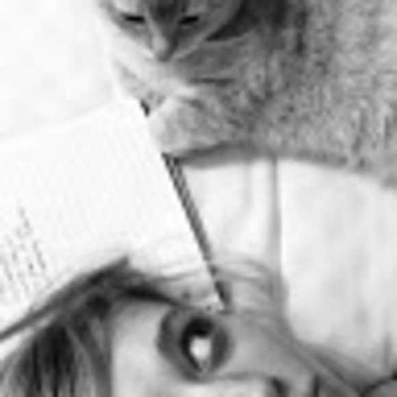 Meet your Posher, Marieve - Picture 1 of 1